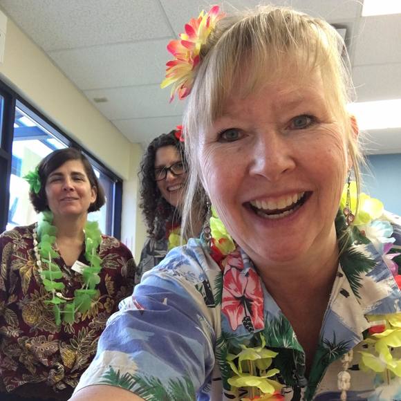 Meet your Posher, Patti - Picture 1 of 1